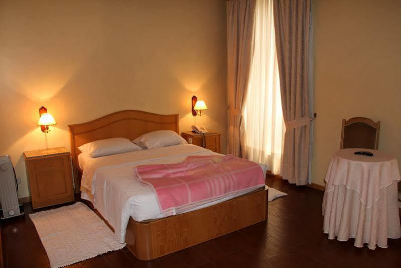 포르투 Portucalense B&B 외부 사진